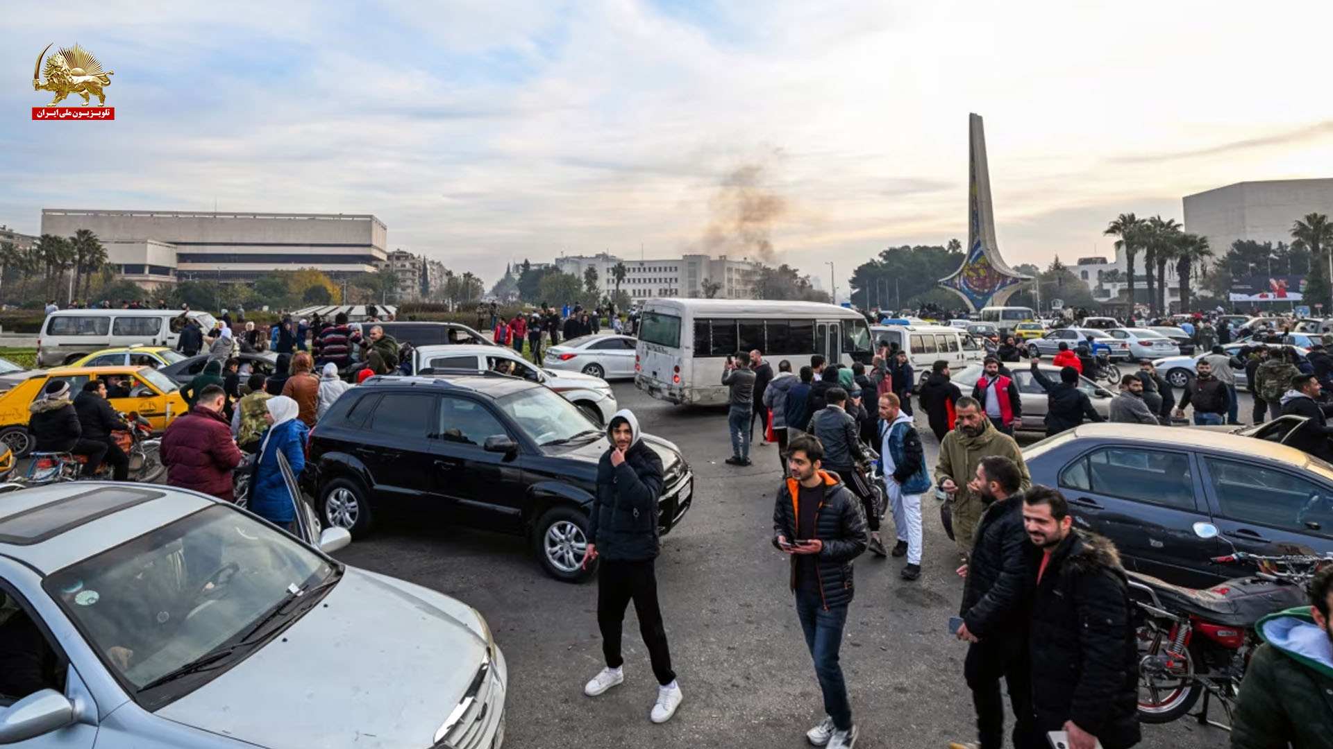 تصویر مردم در خیابان دمشق