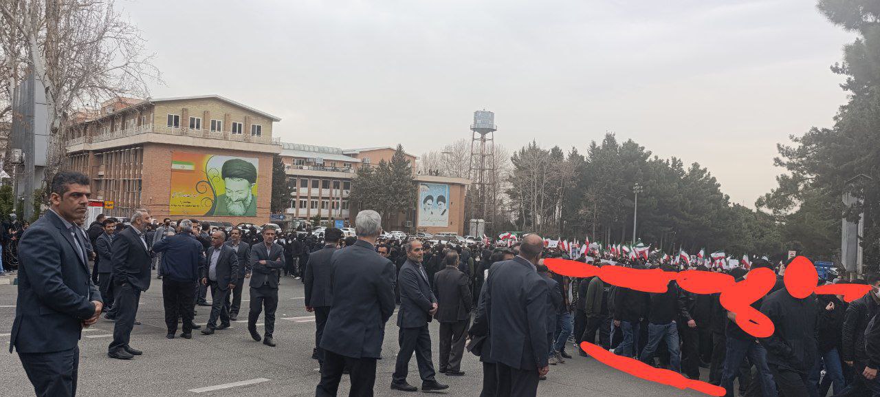 حضور گسترده لباس شخصیها در دانشگاه ملی