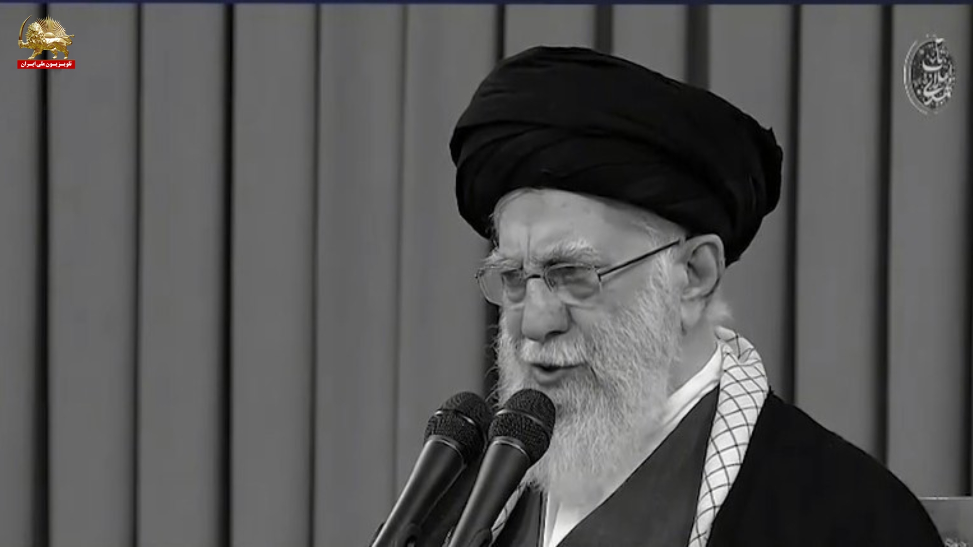 خامنه ای در بن بست قیام۱۴۰۴+ پازپخش پیام