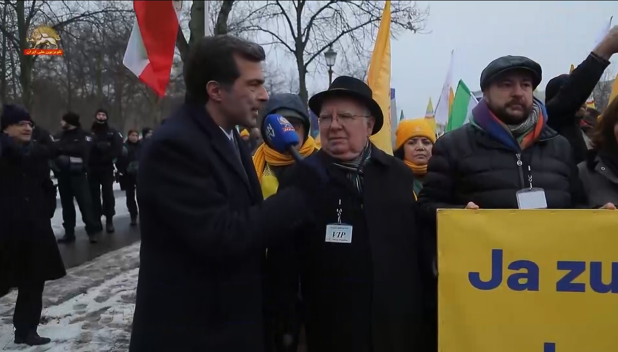 مصاحبه های تظاهرات۲