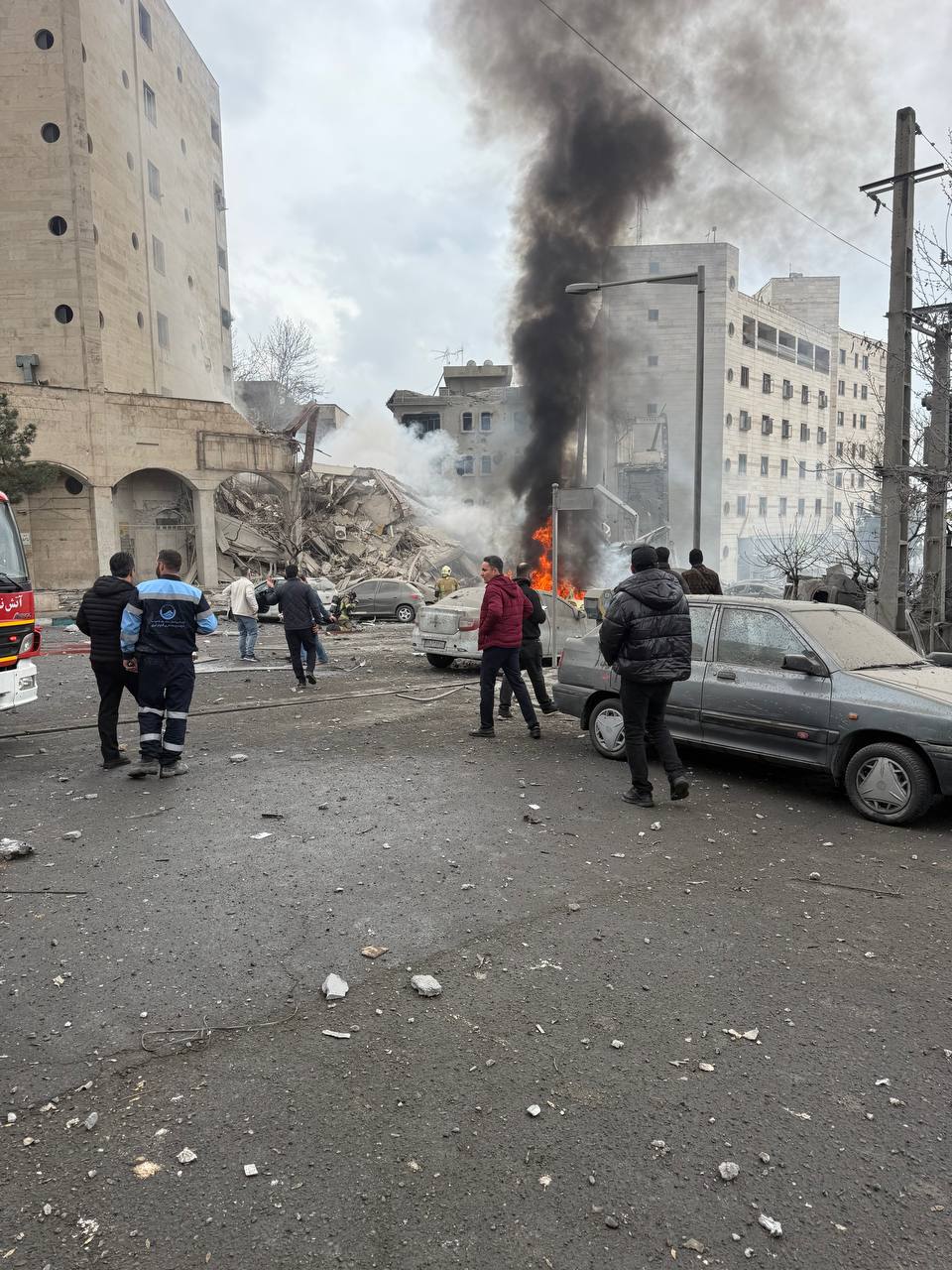 خیابان زرافشان۲۵اسفند