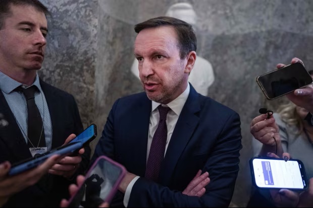 سناتور مورفی-رد قطعنامه بر علیه ترامپ