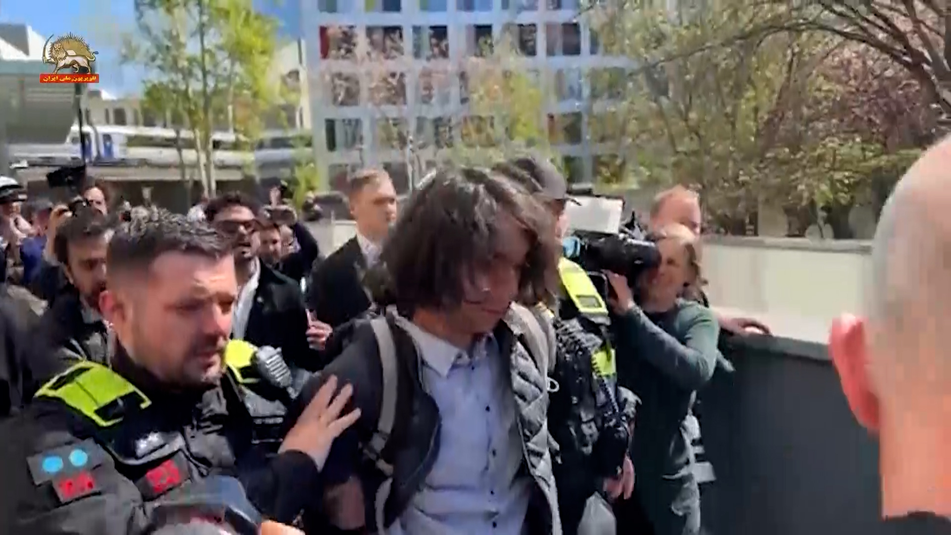 برش اخبار-00_01_56_21-Still087