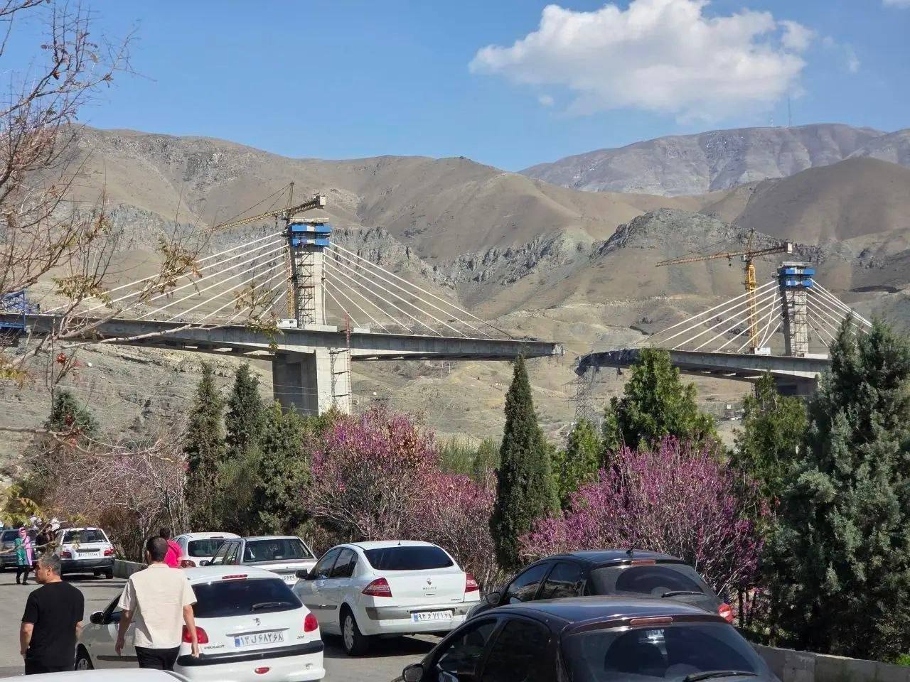 تصاویر بمباران پل B1 
