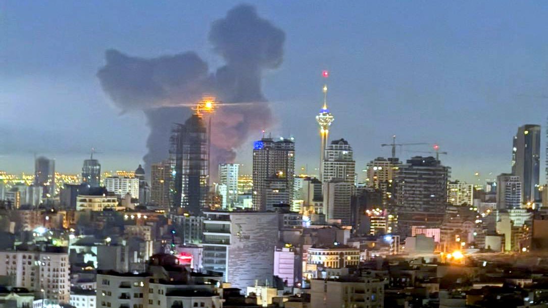 تهران ۱۸-۲