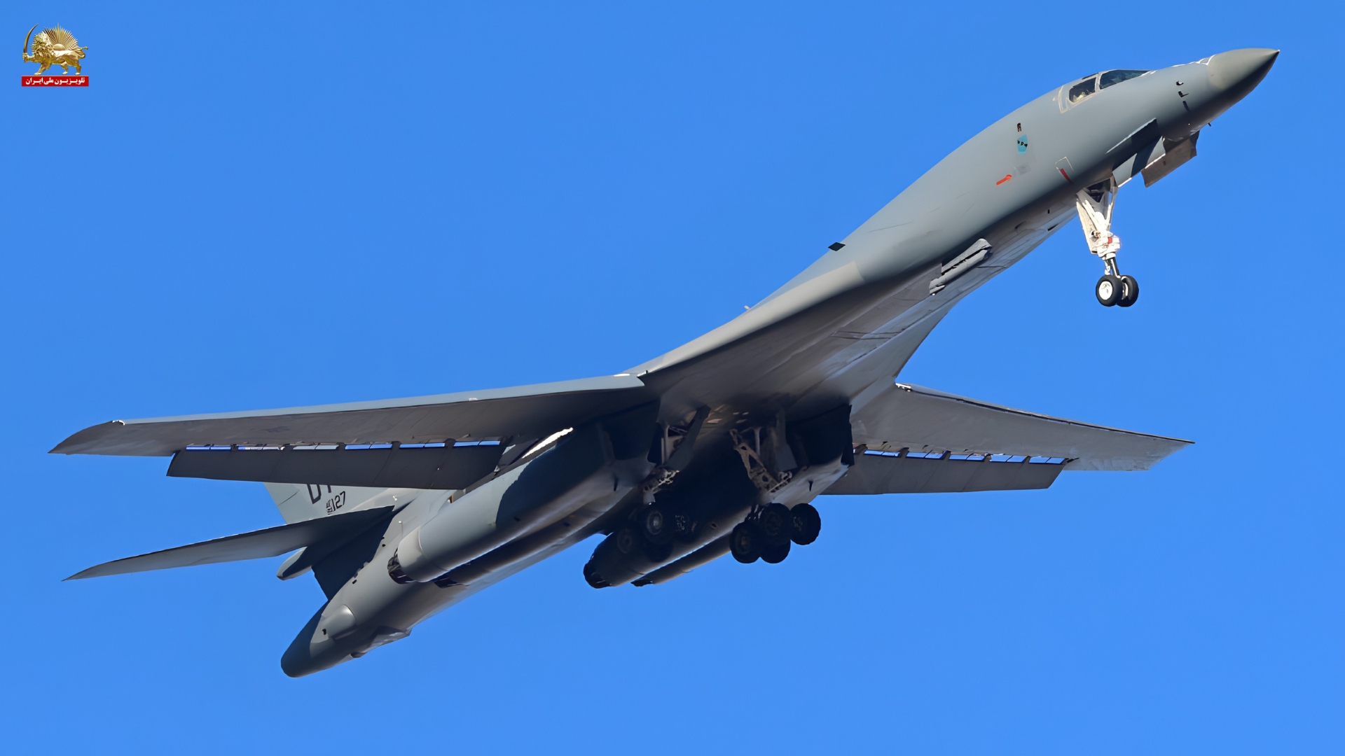 ادامه حملات آمریکا،سنتکام از دوازدهمین شب عملیات خبر داد، رژیم به بستن تنگه هرمز تهدید کرد